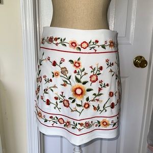 White Floral Embroidered Mini Skirt